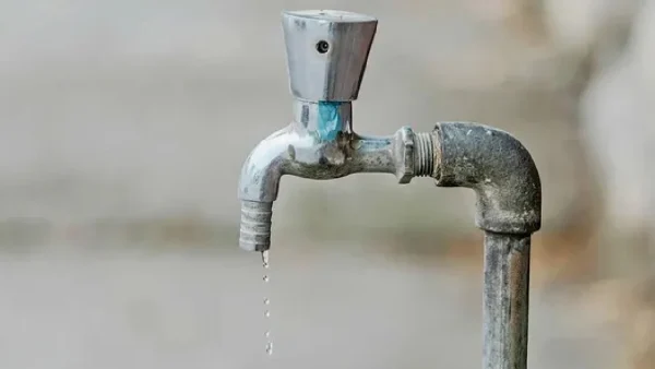 Mumbai Faces Severe Water Crisis as Political Shifts Delay 640 MLD Supply