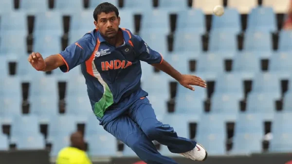 Viral Cricket Moment: Praveen Kumar’s Sensational Spell Against Pakistan Revisited