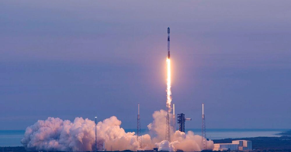 SpaceX Tests New Vehicle Designed for Returning Payloads from LEO