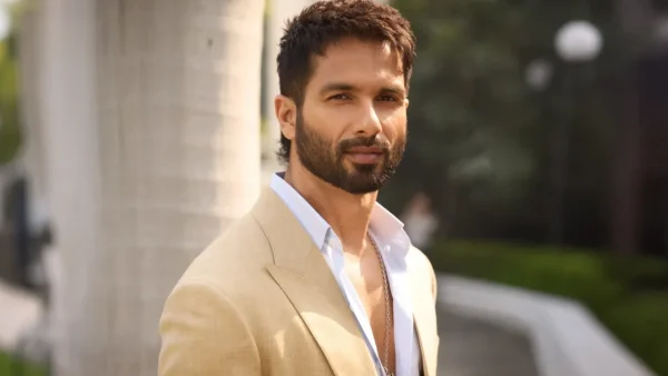 Poor Air Quality: Shahid Kapoor Refuses to Exit Vanity Van During Shoot