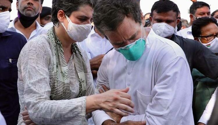 Rahul Gandhi Manhandled