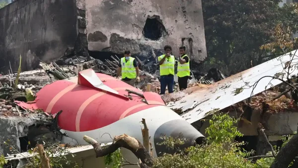 Air India Crash: জ্বালানি বিভ্রাট নয়, ওড়ার আগেই ছিল যান্ত্রিক ত্রুটি? বিমান দুর্ঘটনা নিয়ে বিস্ফোরক পাইলটরা