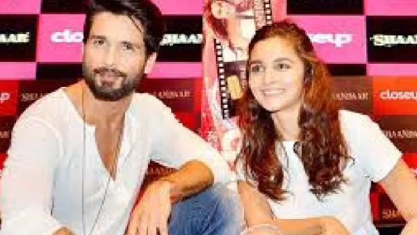 Alia Bhatt: কান-এ আলিয়ার বিরুদ্ধে ‘পেইড ট্রোলিং’? অনুপমার দাবিতে কী বললেন শাহিদ কাপুর