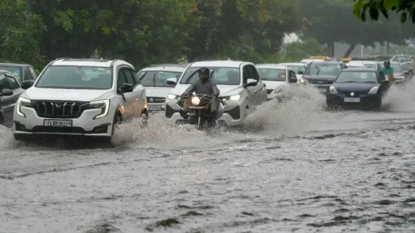 Delhi Weather Update: তীব্র দাবদাহের পর স্বস্তির বৃষ্টি দিল্লিতে, আগামী ৩ দিন তুমুল ঝোড়ো হাওয়ার পূর্বাভাস IMD-র