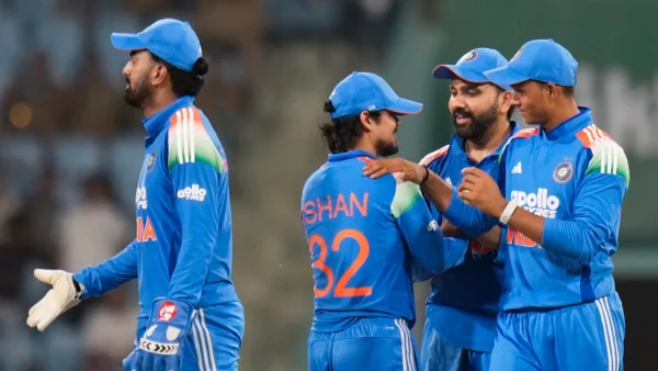Ind vs Afg 2nd ODI: লখনউয়ে আফগানদের বিরুদ্ধে ভারতের দাপট, বড় রান পেলেন শুভমন ও শ্রেয়স
