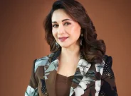 Madhuri Dixit: ‘একে কিছু খাওয়াও, বড্ড রোগা!’ ১৬ বছর বয়সের বডি শেমিং নিয়ে মুখ খুললেন মাধুরী দীক্ষিত