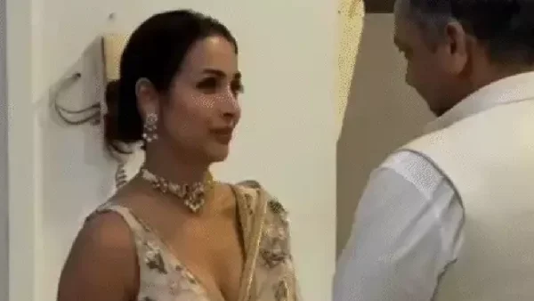 মেজাজ হারালেন মালাইকা অরোরা, পাপারাজ্জিদের কড়া ধমক দিলেন ক্যামেরার সামনে