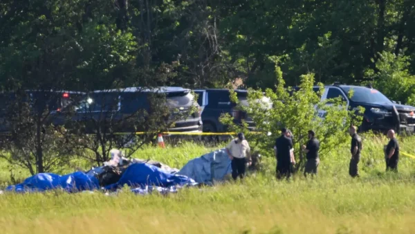 Missouri Plane Crash: মিজৌরিতে মাঝআকাশে দুই বিমানের মুখোমুখি সংঘর্ষ, ৪ জনের মৃত্যুর আশঙ্কা