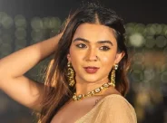 Social Media Influencer: ‘দুবাইয়ের শেখদের নিয়ে কেন ট্রোল?’ কটূক্তির কড়া জবাব দিয়ে ভাইরাল ইনফ্লুয়েন্সার অপূর্বা মুখিজা