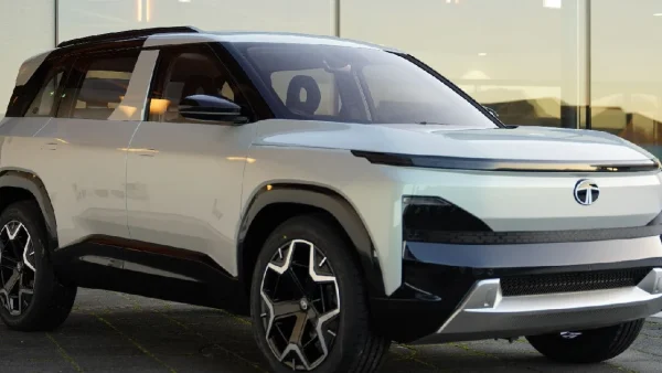 Upcoming Cars 2026: বছরের দ্বিতীয়ার্ধে বাজারে আসছে কোন কোন গাড়ি, দেখে নিন তালিকা