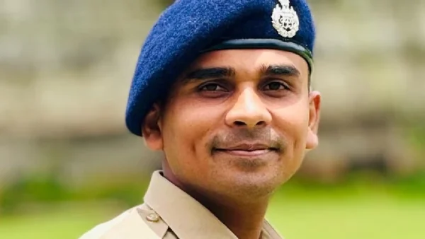 UPSC Success Story: বাবার মৃত্যুর শোক ছাপিয়ে আইপিএস অফিসার হলেন বজরং