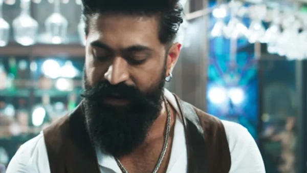 ‘টক্সিক’-এর টিজার ঘিরে তীব্র বিতর্ক, অতিমাত্রায় ঘনিষ্ঠ দৃশ্যের কারণে নেটপাড়ায় ট্রোলড যশ